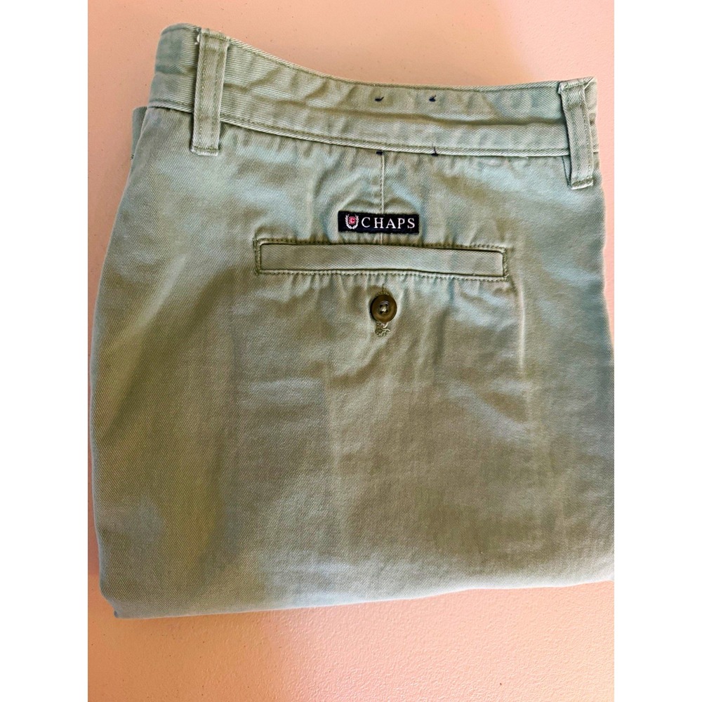 CHAPS Men's Green Chino Shorts 38 Cotton Solid Flat Front Zip Pockets 8" Inseam
